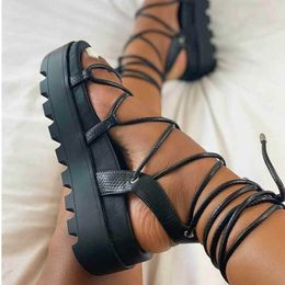 Women's Gladiator Sandal Woman Platform Wedge Cross Tied Casual Shoe Summer Sexy Lady Ankle Wrap Lace Up Footwear Plus Size 2021 Y0721