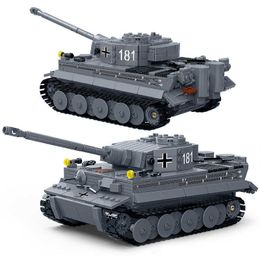 1010PCS WW2 Military German Tank Building Blocks Heavy Tiger Tank Soldier Weapon Army Bricks Boys Toys Gifts For children Kids Q0624