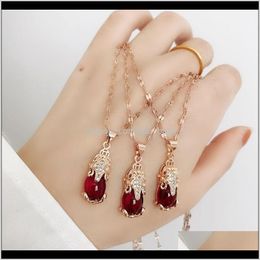 Necklaces Titanium Steel Fading Anti Allergy Rose Gold Transfer Zhaocai Pendant Necklace Female Red Crystal Clavicle Chain 93Vwm T9Bwv
