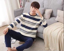 fashion men cloth 100%cotton o-neck blue and white strips coat and blue pant 210928