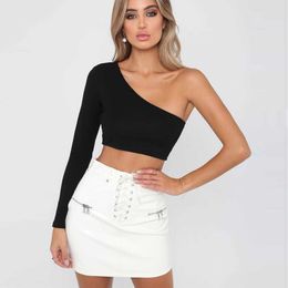 Sexy One Shoulder Crop Tops Casual Sport Streetwear Skew Collar Long Sleeve T Shirt Women Khaki White Tee Elegant Pullover 210526