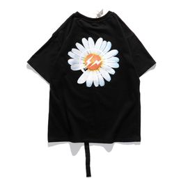 Trendy PEACEMINUSONE G-DRAGON Daisy T-shirts Men Women Summer Loose T-shirts Casual Fashion Peaceminusone Top Tees X0726