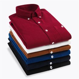 Autumn Winter Men Corduroy Shirt Slim Long Sleeved Button Collar Smart Casual Shirts Comfortable Warm Plus Size 5XL 210721