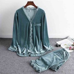 Lisacmvpnel Gold Velvet Keep Warm Women Pajama Set Lace Sexy Long Sleeve Suit Pyjamas 210330