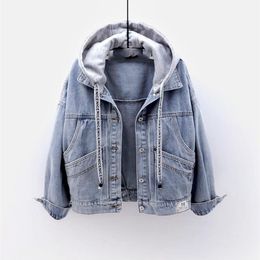 Women Denim Short Jacket Female Oversize Outerwear Loose BF Hooded Jeans Coat Big Pocket Tops Spring Autumn 211126