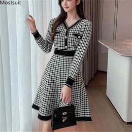 Autumn Winter Women Vintage Plaid Kintted Dress Korean Tunic Slim Long Sleeve V-neck Mini Party Dresses Robe Femme 210513