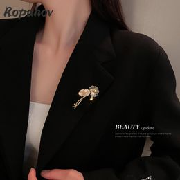 Pins, Brooches Ropuhov 2021 S925 Silvery Needle Woman Korean Zircon Pearl Ginkgo Leaf Brooch Fan-shaped Micro Inlaid Accessories