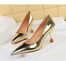 Patent Leather Woman Pumps Kitten Heels Metal Heel Women Shoes 2022 New Wedding Shoes Fashion Sexy Women Heels