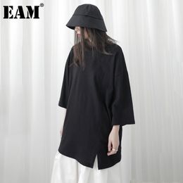 [EAM] Women Black Slit Big Size Casual T-shirt Round Neck Three-quarter Sleeve Fashion Spring Summer 1DD7765 21512