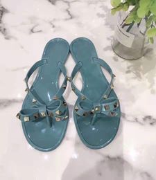 Fashion ladies flat sandals jelly shoes designer non-slip high-quality lazy slippers bathroom living room comfortable slippers size 40