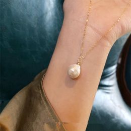 Fashion Natural 11-13mm AAA white pearl pendant Necklaces