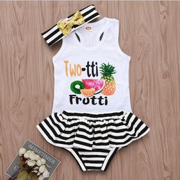 Baby Girl Clothes Toddler Girls Letter Vest Ruffled Shorts Striped Headband 3PCS Sets Fruit Infant Girl Outfit Summer Baby Clothing DHW3992