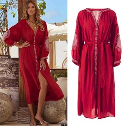 -Femme Beach Robe Bohemian Rouge V ecous de maillot de bain Couvre-couvre-bikinis pour les femmes longues vacances brodées Tunics Pareo X0726