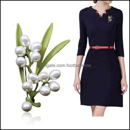 Pins, Brooches Jewelry Factory Outlet Brooch Korean Fashion Green Pearl Bouquet Cor Temperament Elegant Plant Pin Womens Coat Dress Aess Dro