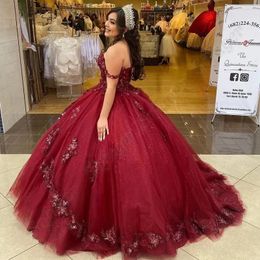 Burgundy Tulle Quinceanera Dresses Sweetheart Spaghetti Straps Vestidos De 15 Beaded Applique Prom Party Formal Gowns