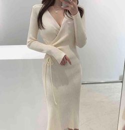 One Piece Korean Long Sleeve Sweater Dress Women High Waist Hip Bodycon Knit Dress V Neck Pullover Split Knitted Dress Vestidos G1214