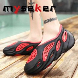 Summer Fashion Sandals Hole Shoes Wading Lightweight Beach Shoes Outdoor Comfortable Hollow Hole Shoes Waterproof Round Toe T64 Q0512