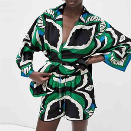 TRAF Za Bermuda Shorts Woman Summer Green Print High Waist Short Pants Women Vintage Loose Casual Streetwear Sets 210621