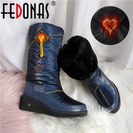 Fashion Women Snow Boots Wedges High Heels Mid-Calf Warm Tassels Sexy Female Shoes Woman 210528