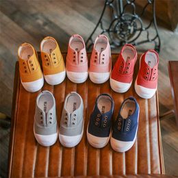 Spring Summer Kids Shoes For Boys Girls Insole 13.5-18CM Candy Color Children Casual Canvas Sneakers Soft Fashion 220115