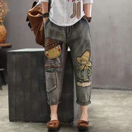 Jeans da donna Harajuku ricamo etnico vento donna stampa foro cartone animato strappato elastico in vita pantaloni Harem in denim ravanello taglie forti
