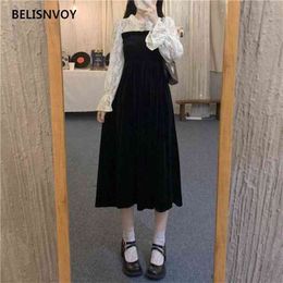 Women Dresses Lace Patchwork Flare Sleeve Gentle French Elegant Autumn Velvet Female Fashion Mid-Calf Retro Long Vestidos 210520