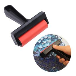 handcraft tools UK - Diamond Painting Plastic Roller Practical DIY Handcraft Cross Stitch Rolling Tool Ink Prints Sewing Notions & Tools