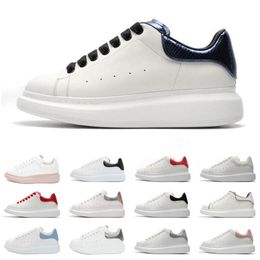 2021 Kadife Siyah Süet Mens Bayan Koşu Ayakkabı Chaussures Düz Güzel Platformu Rahat Sneakers Tasarımcılar Ayakkabı Deri Katı Renkler 36-45 H19