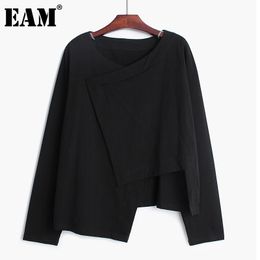 [EAM] Women Black Big Size Casual Loose Irregular Cross T-shirt V-Neck Long Sleeve Fashion Spring Autumn 1DD8212 210512