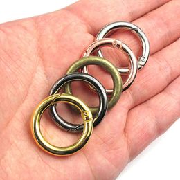 Camping Climbing Hiking Outdoor Hanger Kits Circle Metal Carabiner Hook Spring Snap Round Clip Hook Keychain DH8578