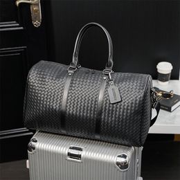 Luxury Men's Travel Bags Big Shoulder Duffle Tote Men Carry on Luggage Weave Leather Business Large Capacity Bag Organizer