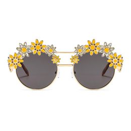 Sunglasses Diamond-studded Colour Big Round Frame Men's And Women's Same Style Large Sunflower Plate