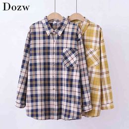 Women Long Sleeve Plaid Blouse Causal Shirts Office Turn Down Collar Fashion Shirt Plus Size Loose Pocket Blouse Haut Femme 210414