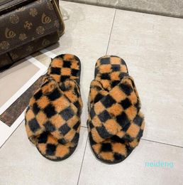 2022 Design Women Winter House Furry Slippers Fluffy Faux Fur Home Slides Flat brown grid pattern Fashion Indoor Floor Shoes Ladies Flip