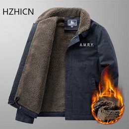 Chaquetas de invierno para hombre Cachemira Casual Algodón Fleece Bomber Jacket Moda de alta calidad Abrigos cálidos Marca Plus ropa de terciopelo 210927