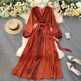 Women Retro Print Dress Autumn V Neck Lace up Long Sleeve A-line Dress Korean Elegant Bohemian Long Holiday Dress 210419