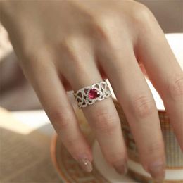 2021 Choucong Brand Unique Wedding Rings Luxury Jewelry 925 Sterling Silver Pear Cut Red Garnet CZ Diamond Party Eternity Women Engagement Band Bridal Ring Gift