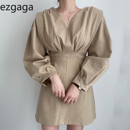 Ezgaga Korean Chic Vintage Party Dress Women V-Neck Ruched Slim Waist Long Lanter Sleeve Solid Elegant Dress Vestidos Feminino 210430