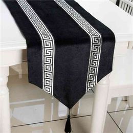 33 x 180cm Luxury Table Runner with Tassels for Dining Wedding Party Christmas Cake Floral Soft cloth Decoration 210709
