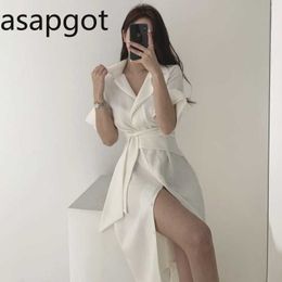 Summer Korean Temperament Elegant Side Split OL Turn Down Collar Short Sleeve White Lace Up Long Shirt Dress Black Bandage Dress 210610