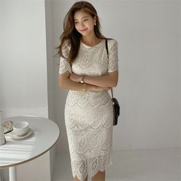 Korean Elegant White Lace Pencil Bodycon Dress Women Summer Office OL Sexy Short Sleeve Slim Vestidos 210519