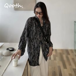 Qooth Retro Striped Colour Match Shirt Womens Straight Single Breasted Long-Sleeve Polo-Neck Shirt Loose Mid-Length Tops QT628 210518