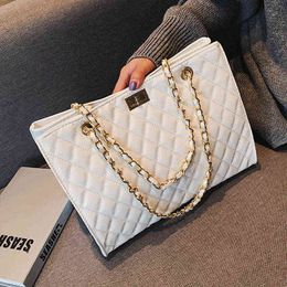 Shoulder Bags Large Luxury Brand Women Handbags New Patent Leather Women's Designer Crossbody Chain Female Travel Bag 1115