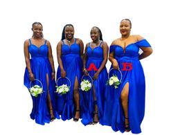 2022 Royal Blue Plus Size Wedding Guest Dresses Spaghetti Straps High Split Open Back Bridesmaid Dress Off Shoulder
