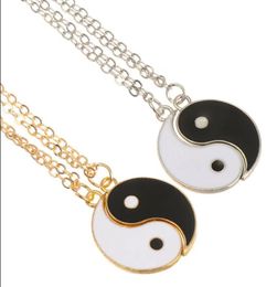 S2560 Fashion BestFreinds Black White Patchwork Tai Chi Gossip Pendant Necklace Lovers Necklaces 2pcs/set