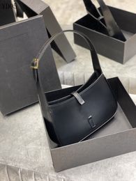 2023 womens new bags shoulder handbags Crossbody bag Heart-shaped Tarpaulin womens fashion brand Leather bags
