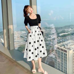 Korean Style Two Piece Set Summer Women Fashion Black Square Collar Knitted Tops + Hight Waist Dot Draped A Line Skirts Suit 210514