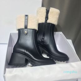 2021 Women Betty Boots PVC Rubber Beeled Platform Knee-high tall Rain Boot Black Waterproof Welly Shoes Outdoor Rainshoes High heels76