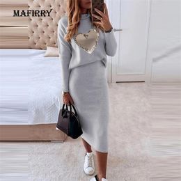 Elegant Women Heart Tops And Skirt Suit Simple Printed Slim Matching Set Spring Autumn Lady Elastic Two Piece Outfit 220302