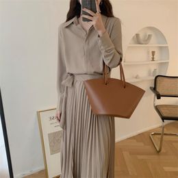 Women French Retro Dress Solid Draped Turn-Down Collar Loose Gentle Full Sleeves Elegant Long Chic Female 210525